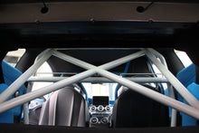 Charger l&#39;image dans la galerie, Mercedes C63 Coupe - Roll Cage
